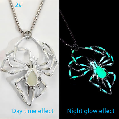 Vintage Glow-in-the-Dark Spider Pendant – Halloween Party Necklace for Men & Women